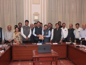 Traders withdraw strike: Traders withdraw state-level trade strike, Committee formed on APMC, GST and other issues व्यापारियों ने वापस लिया राज्य-स्तरीय व्यापार बंद, APMC, जीएसटी समेत अन्य मुद्दों पर बनी कमेटी