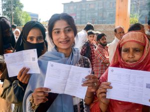 Jammu and Kashmir Election 2024: More than 58 percent votes cast in the first phase of Jammu and Kashmir Assembly elections Kashmir Election 2024: जम्मू-कश्मीर विधानसभा चुनाव के पहले चरण में पड़े 58 प्रतिशत से अधिक मत