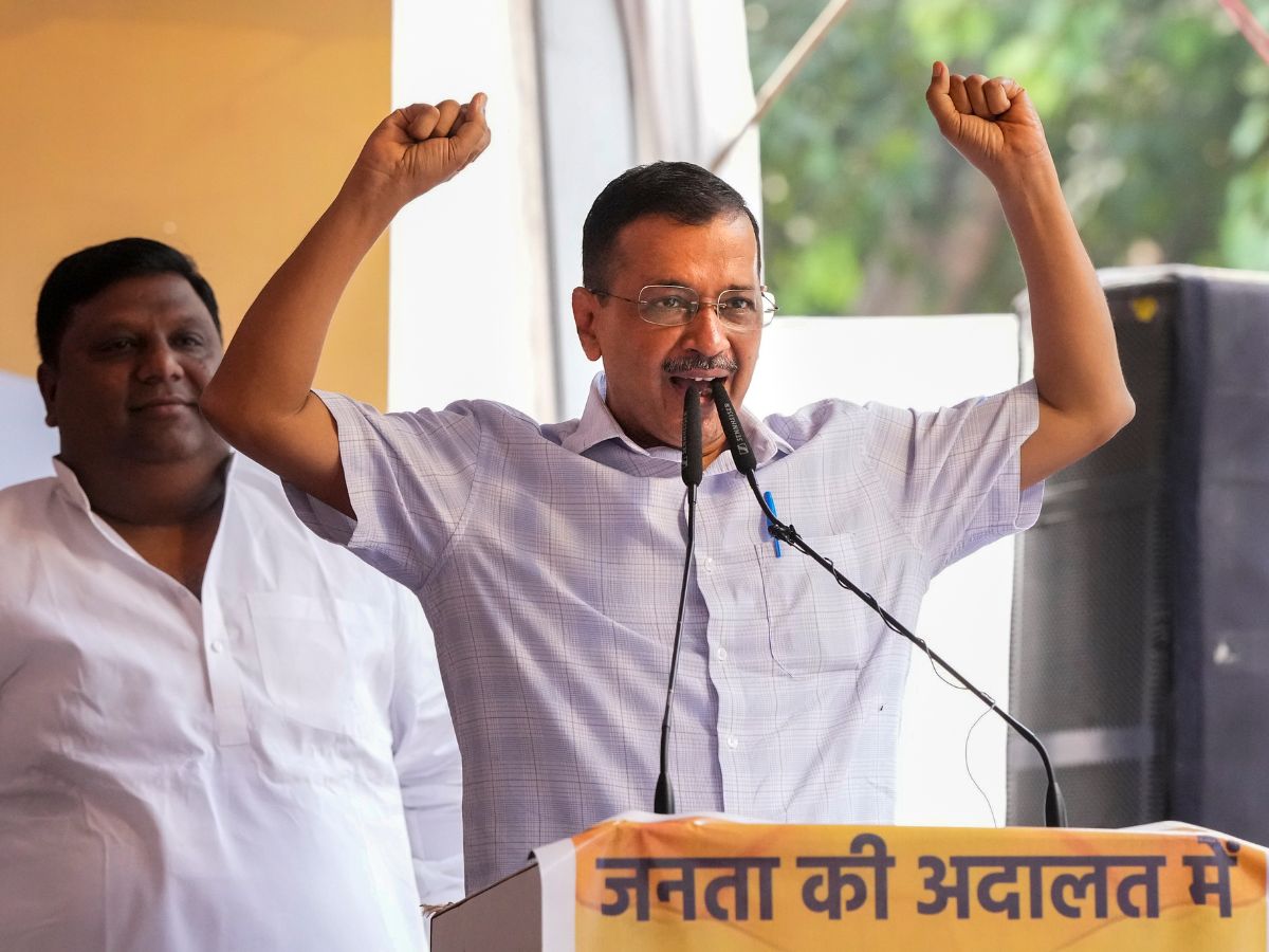 Free treatment for old people if elected: Arvind Kejriwal चुनाव जीते तो वृद्धों का नि:शुल्क इलाज: अरविंद केजरीवाल