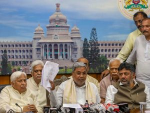 CM Siddaramaiah refused to resign from the post of Chief Minister after the court's decision, said- he did not do any wrong CM सिद्धरमैया ने कोर्ट के फैसले के बाद मुख्यमंत्री पद से इस्तीफा देने से किया इनकार, कहा- कोई गलत काम नहीं किया