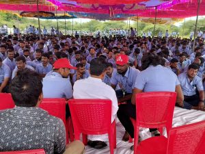 Samsung Strike Chennai: श्रीपेरंबदूर प्लांट में 28 दिन से हड़ताल जारी, बातचीत में CITU बन रही बाधा Samsung Strike Chennai: Strike continues in Sriperumbudur plant for 28 days, CITU is becoming a hindrance in talks