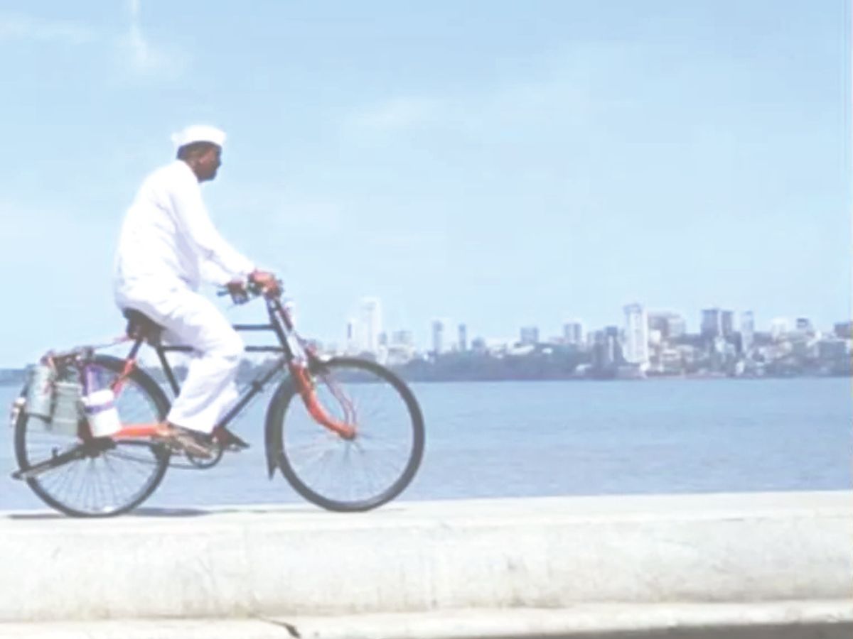 Dabbawalas of Mumbai have not yet recovered from the blow of Covid कोविड की मार से अब तक न उबरे मुंबई के डब्बावाले