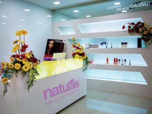 Refill shampoo, cream immediately: Kumaravel's Naturals Salon chain ready to explode in FMCG segment शैम्पू, क्रीम को तुरंत करें रीफिल: कुमारवेल की नेचुरल्स सैलून चेन FMCG सेगमेंट में धमाका करने को तैयार