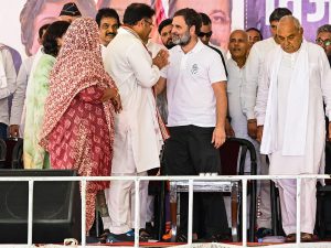 Haryana Assembly Elections: Campaigning over, voting to be held on October 5; Ashok Tanwar returned after campaigning for BJP and joined Congress हरियाणा विधानसभा चुनाव: प्रचार खत्म, पांच अक्टूबर को होगा मतदान; भाजपा का प्रचार कर लौटे अशोक तंवर कांग्रेस में हुए शामिल