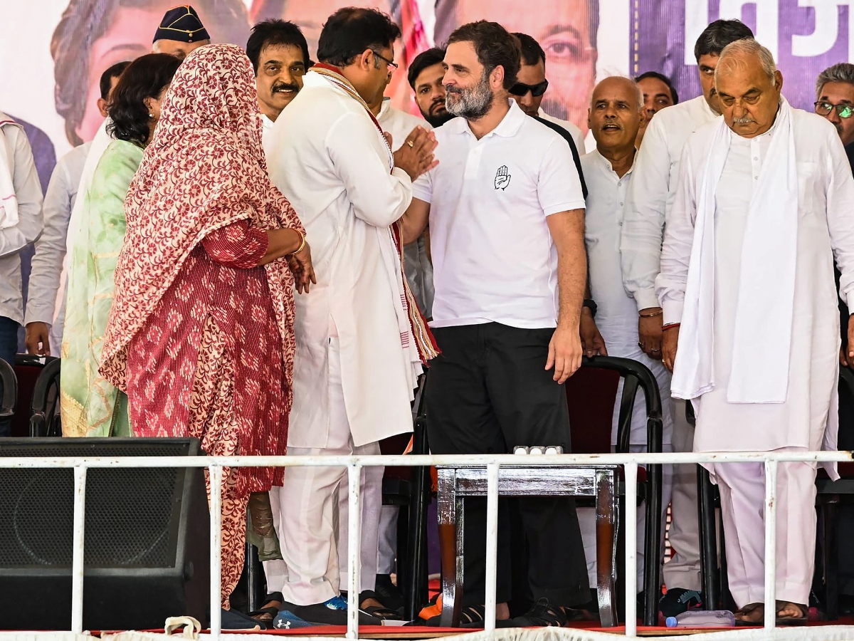Haryana Assembly Elections: Campaigning over, voting to be held on October 5; Ashok Tanwar returned after campaigning for BJP and joined Congress हरियाणा विधानसभा चुनाव: प्रचार खत्म, पांच अक्टूबर को होगा मतदान; भाजपा का प्रचार कर लौटे अशोक तंवर कांग्रेस में हुए शामिल