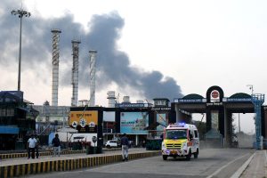 Blast in Indian oil refinery, Vadodara