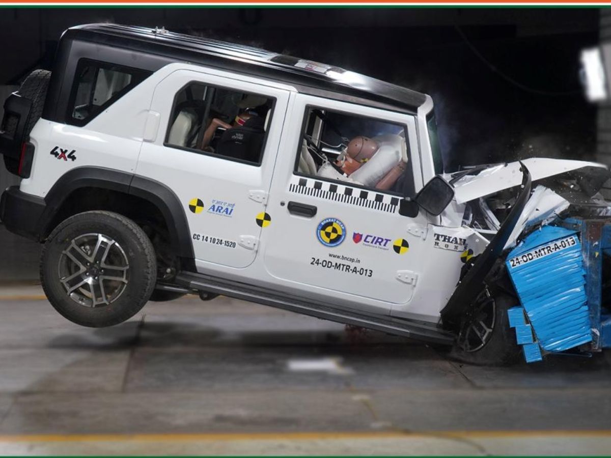 Mahindra's Thar Roxx wins Bharat NCAP crash test, makes record in safety with 5-star rating महिंद्रा की Thar Roxx ने Bharat NCAP क्रैश टेस्ट में मारी बाजी, 5-स्टार रेटिंग के साथ सेफ्टी में बनाया रिकॉर्ड