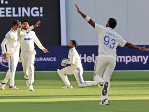 IND vs AUS 1st Test: Bumrah returned India to the match after the 'flop show' of the batsmen ल्लेबाजों के ‘फ्लॉप शो’ के बाद बुमराह ने भारत को मैच में लौटाया