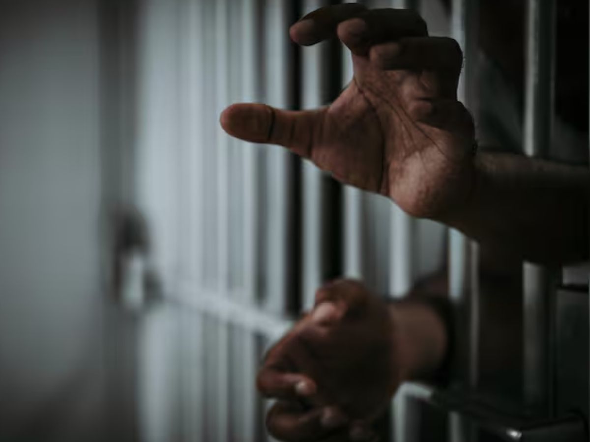 Prisoners of process प्रक्रिया के बंदी