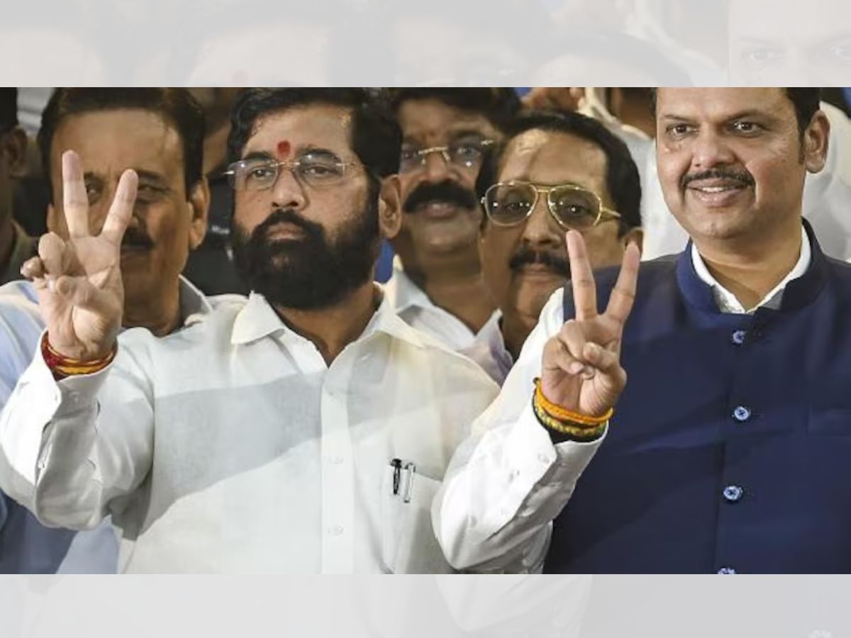 Maharashtra Election Results 2024 LIVE Updates: Trends show Mahayuti getting three-fourth majority, BJP alone 125 seats; MVA limited to 60 seats रुझानों में महायुति को तीन चौथाई बहुमत, BJP को अकेले 125 सीट; MVA 60 सीटों पर सिमटी