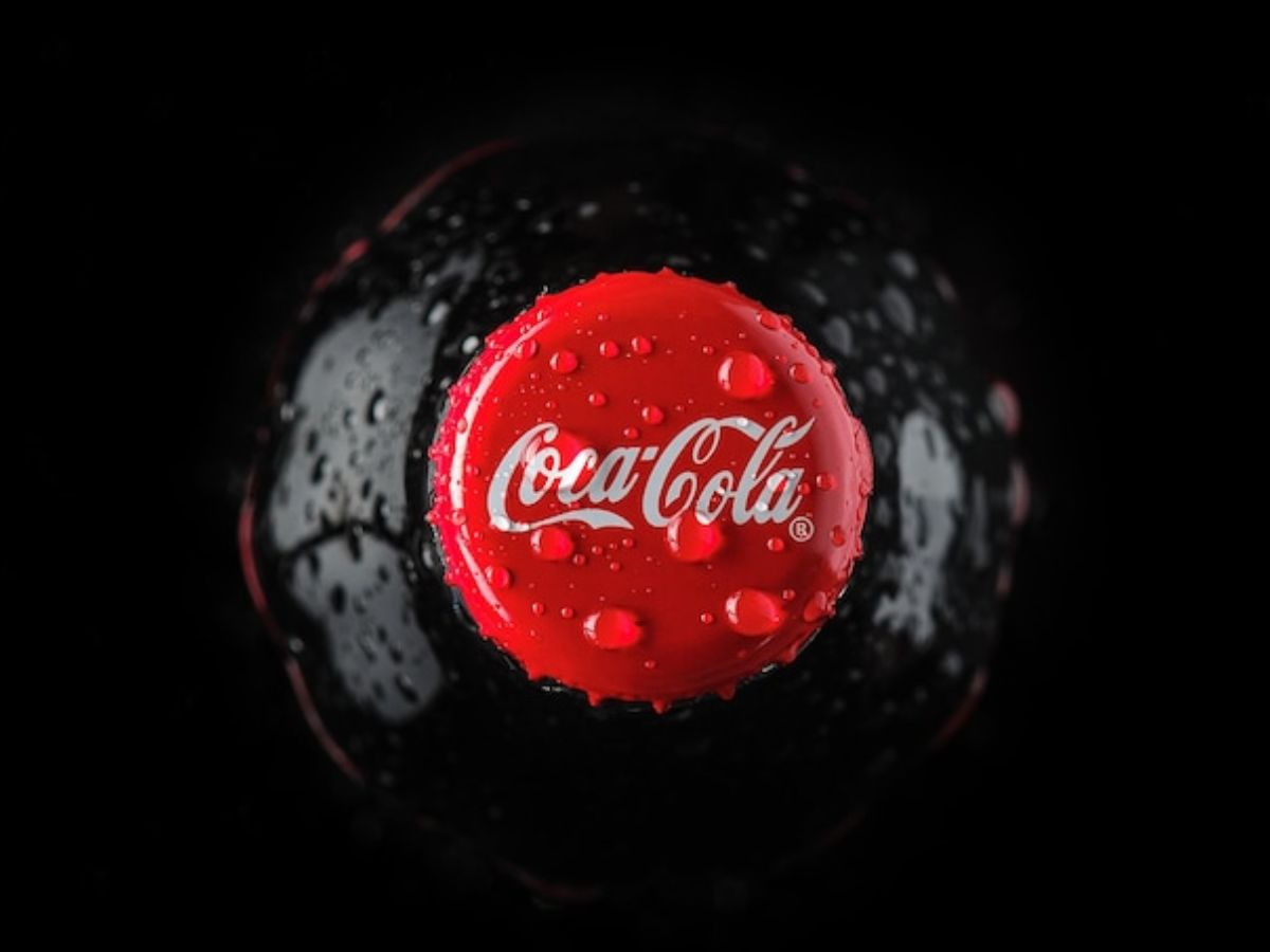 Domino's Pizza seller Bhartia family will buy 40% stake of Hindustan Coca-Cola for Rs 12,500 crore, Goldman Sachs will fund डोमिनोज पिज्जा बेचने वाला Bhartia family 12,500 करोड़ में खरीदेगी Hindustan Coca-Cola की 40% हिस्सेदारी, गोल्डमैन सैक्स करेगा फंडिंग