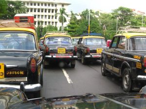 Traveling in Maharashtra becomes expensive; Bus, taxi and auto fares increased महाराष्ट्र में सफर करना हुआ महंगा; बस, टैक्सी और ऑटो के किराये की गई बढ़ोतरी
