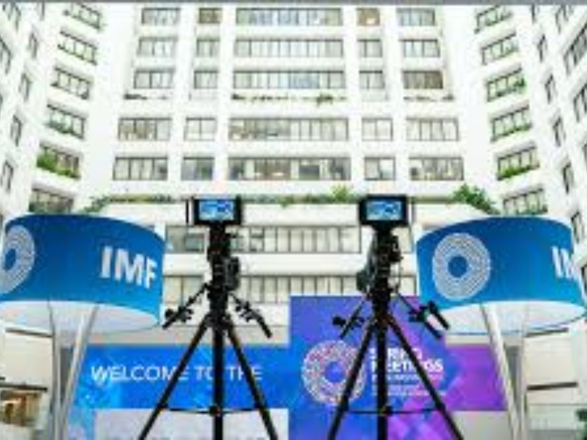 International Monetary Fund (IMF)