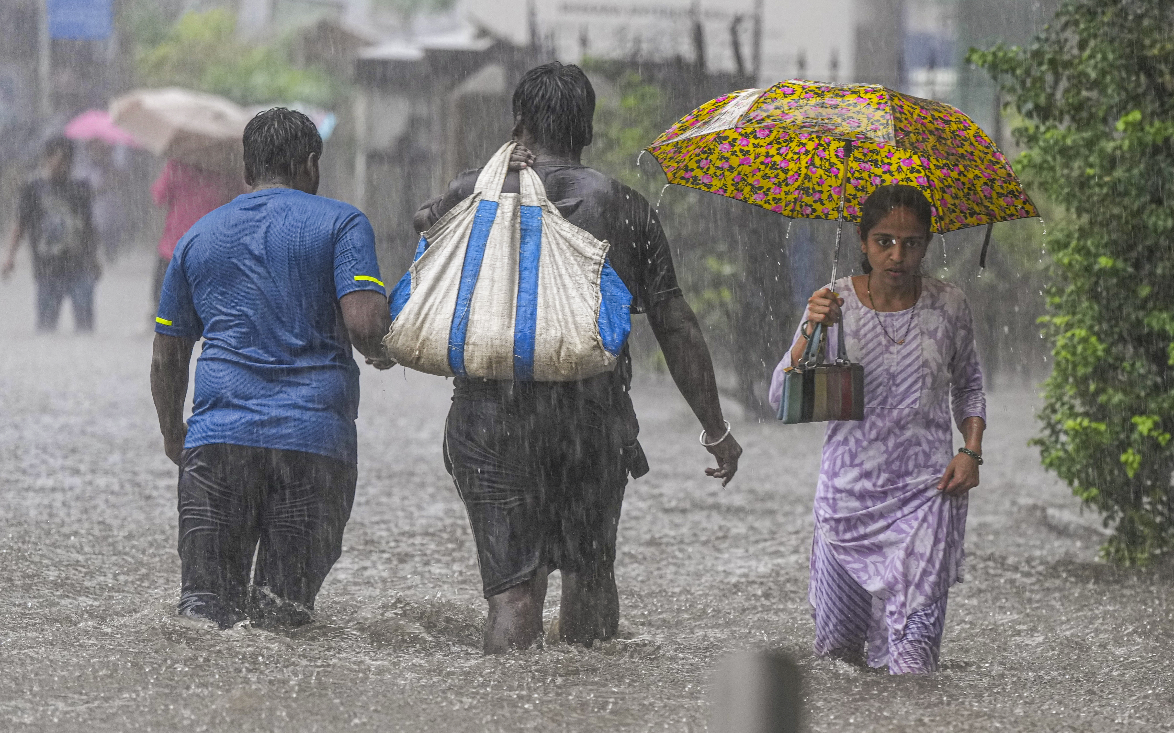 Weather: Rain in Mumbai