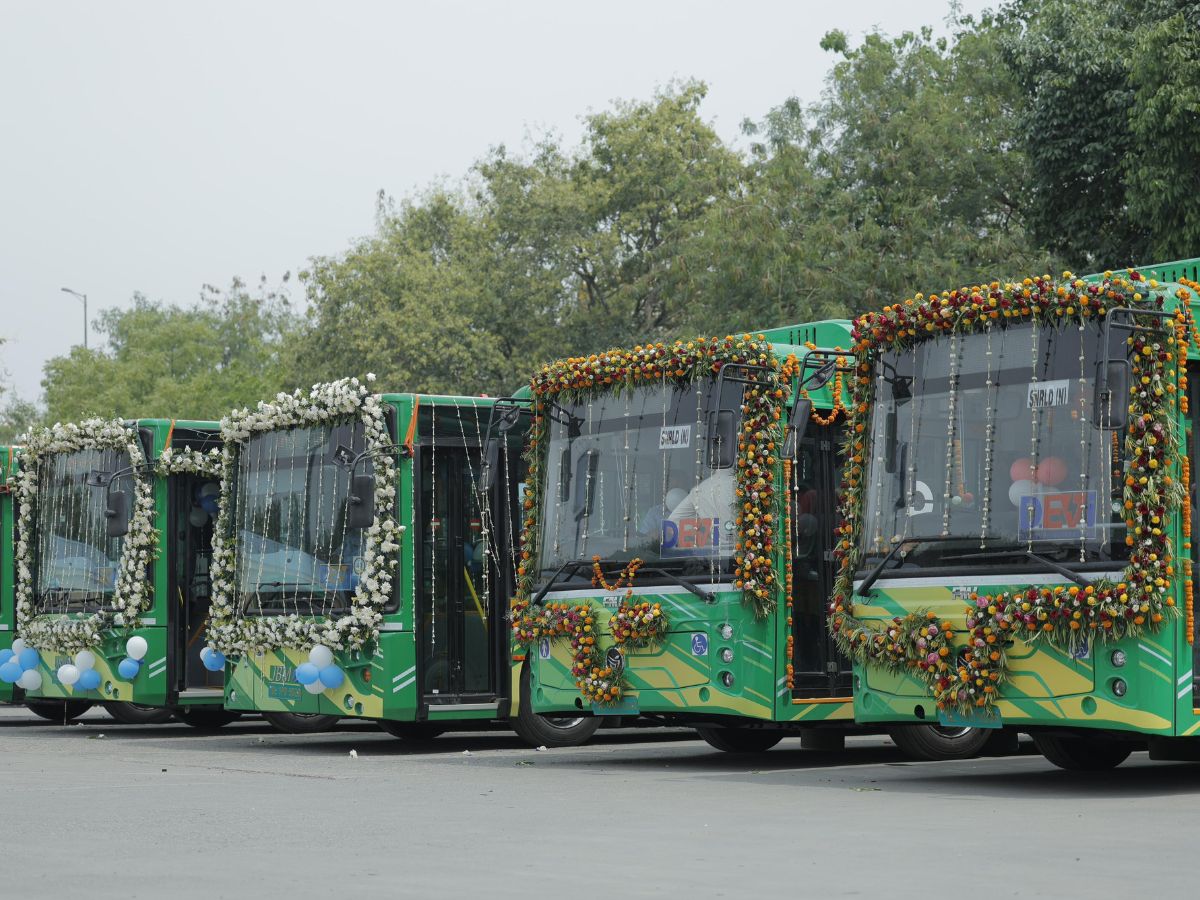Delhi electric buses