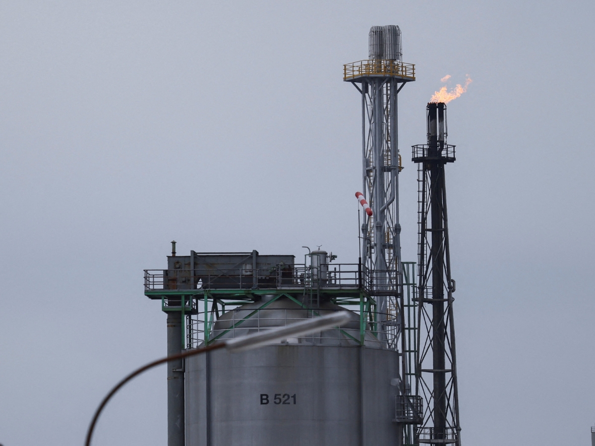 oil refinery